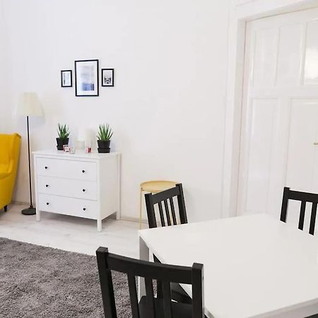 Central 30M2 A/C Apartment, 3 Min From Ny Cafe Budapest Extérieur photo