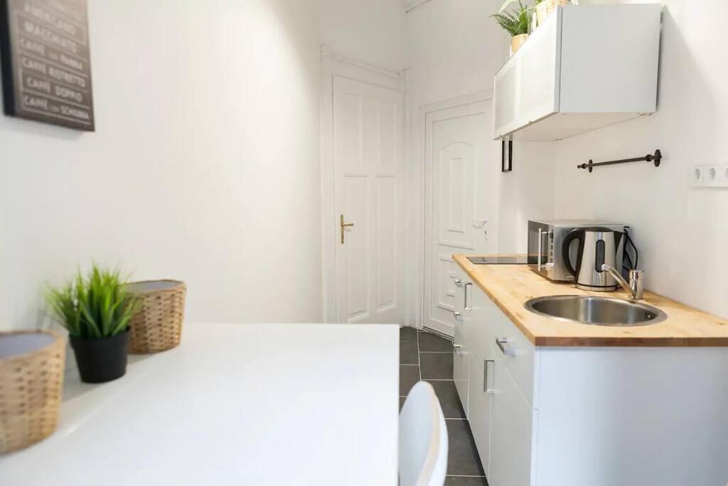 Central 30M2 A/C Apartment, 3 Min From Ny Cafe Budapest Extérieur photo